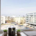 Bright Lofts Near Center Harbour Daire