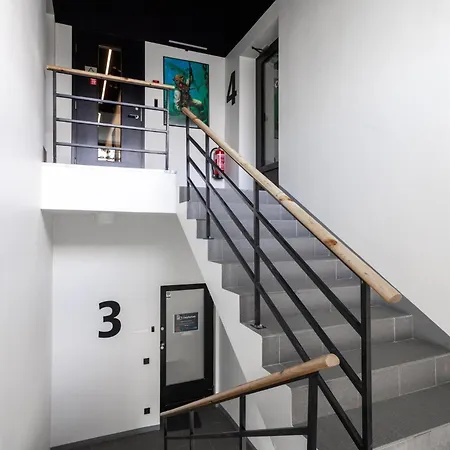 Bright Lofts Near Center Harbour 公寓