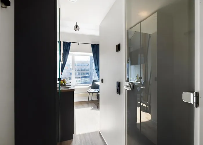 Bright Lofts Near Center Harbour