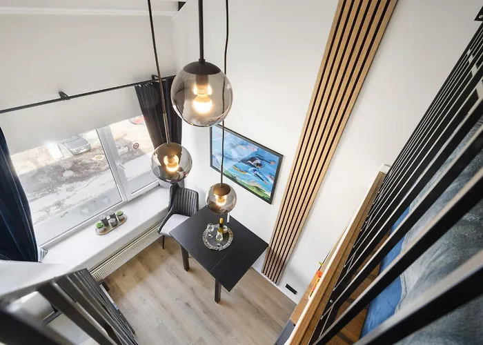 Bright Lofts Near Center Harbour *