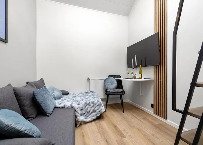 Апартаменты Bright Lofts Near Center Harbour *