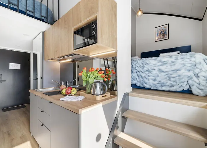 Bright Lofts Near Center Harbour Apartamento