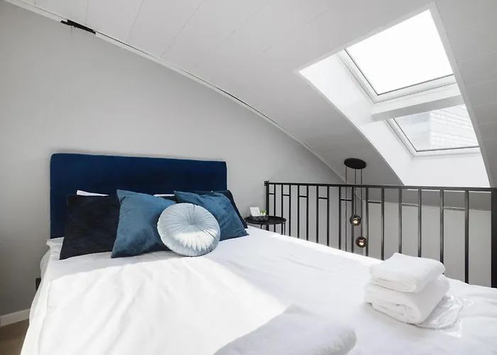 Bright Lofts Near Center Harbour Apartamento