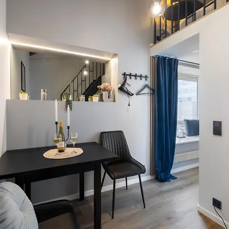 Bright Lofts Near Center Harbour *