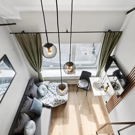 Bright Lofts Near Center Harbour Apartment