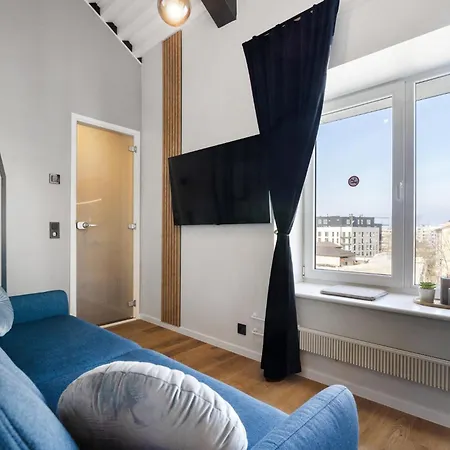 Apartment Bright Lofts Near Center Harbour *